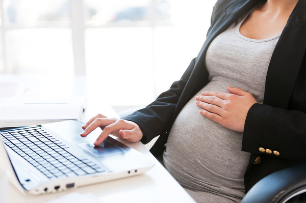 Working More Than 40 Hours A Week Increases Risk Of Miscarriage Study Canadian Hr Reporter